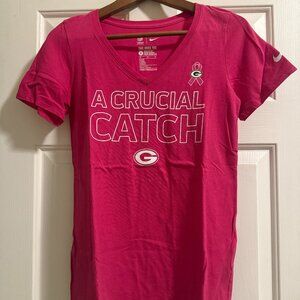Green Bay Packers Crucial Catch Nike V-Neck Tee - Women's Medium